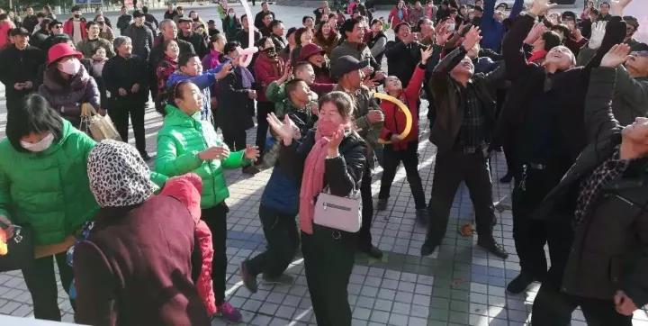 ���R�������ˇ�ƽ��(hu��)�A�M�ɹ�